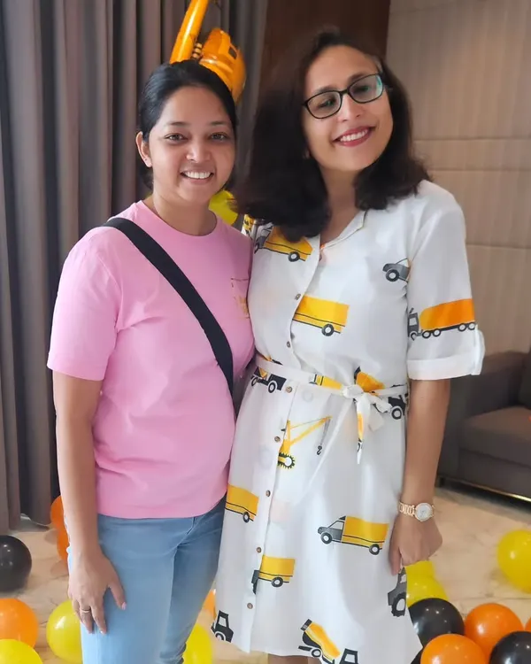 Meeting my clients is one of the best parts of my job. Here I am with the inspiring Radhika Gupta after delivering her son's birthday cake. Moments like these make all the hard work worthwhile.