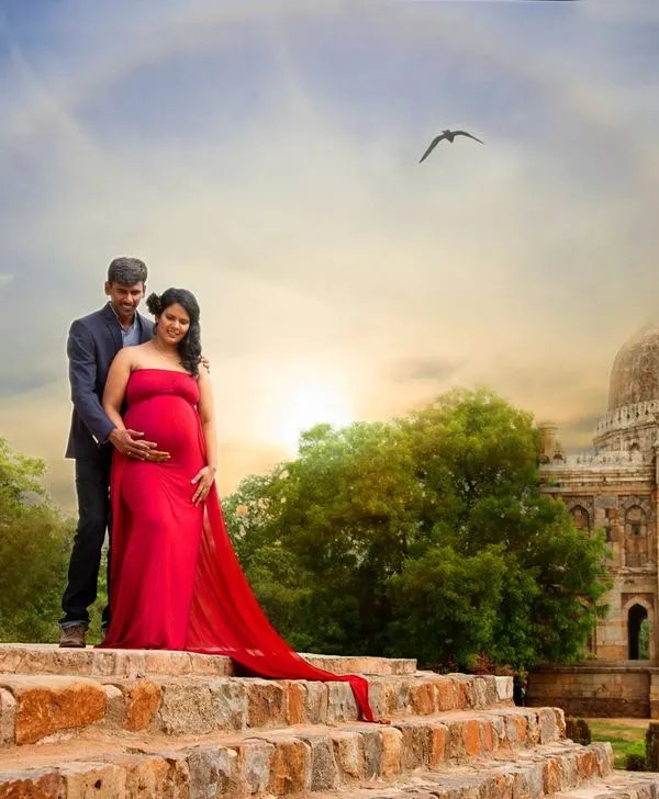 This is your moment, a grand celebration of life set against the historic beauty of Lodhi Garden. I love creating these cinematic couple portraits, using dramatic gowns and stunning backdrops to tell a powerful story of love and anticipation.
