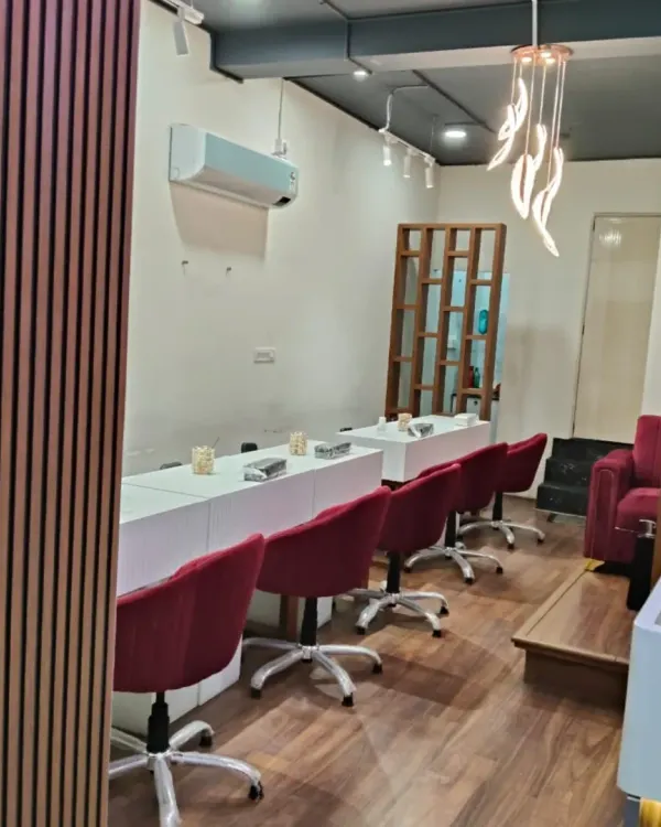 Welcome to our BTM 2nd Stage branch. We have multiple stations so you and your friends can get your nails done together.