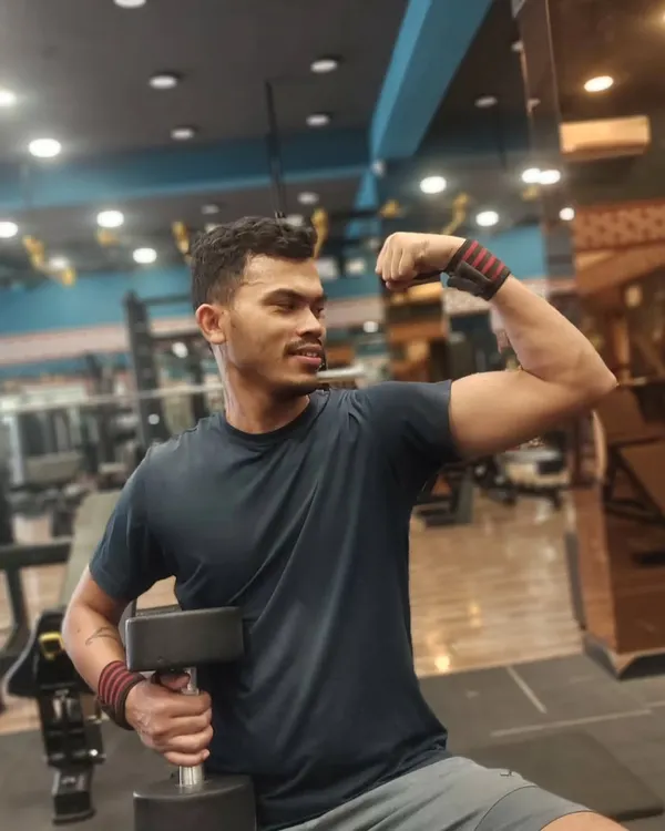 Putting in the work at the gym. Strength training with equipment like dumbbells is a key part of my own routine and something we incorporate into the sculpt portions of my classes.