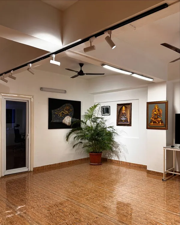 The studio is spacious and well-lit with professional track lighting, creating the perfect environment to work on your art. This is the main area where we hold our painting and drawing workshops.
