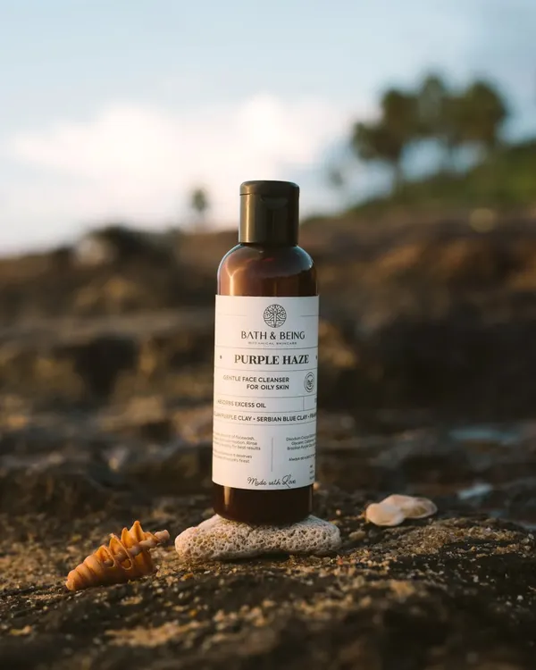 Meet Purple Haze, our face wash for oily skin. It uses Brazilian Purple and Serbian Blue Clay to detoxify pores and balance oil, while Frankincense and Orange essential oils soothe and brighten.