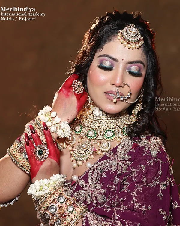 Our bridal makeup demos teach you how to create a complete, regal look. This includes intricate makeup, traditional alta on the hands, and perfectly coordinated nails.