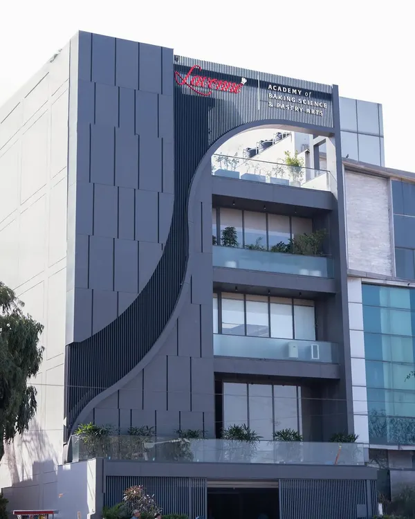 The stunning exterior of our brand new Lavonne Academy in the heart of New Delhi, a state-of-the-art facility for baking and pastry arts.