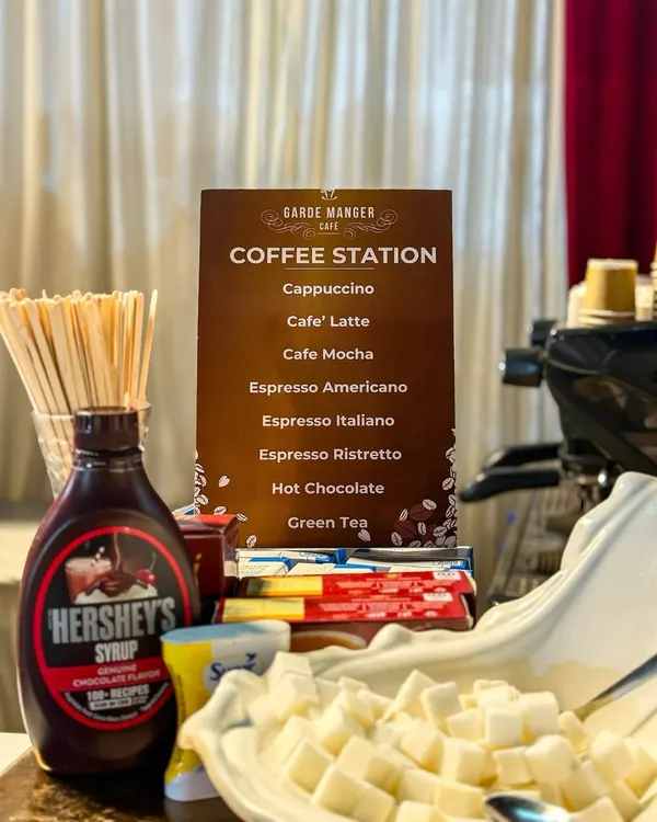 Our full-service coffee station, offering everything from cappuccinos and lattes to hot chocolate and green tea. It's a perfect addition to any corporate event or high-tea.
