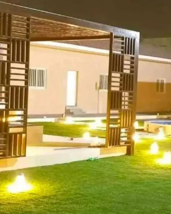 We transformed this terrace into a sophisticated evening retreat. This project features a custom-designed wooden pergola, perfectly manicured artificial grass, and strategically placed accent lighting to create a warm and inviting atmosphere for relaxation or entertainment.