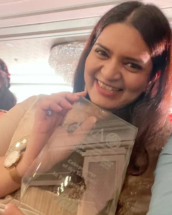 What an evening! I'm so happy and grateful to be holding my Cakepreneur of the Year award from the Indian Cake Awards.