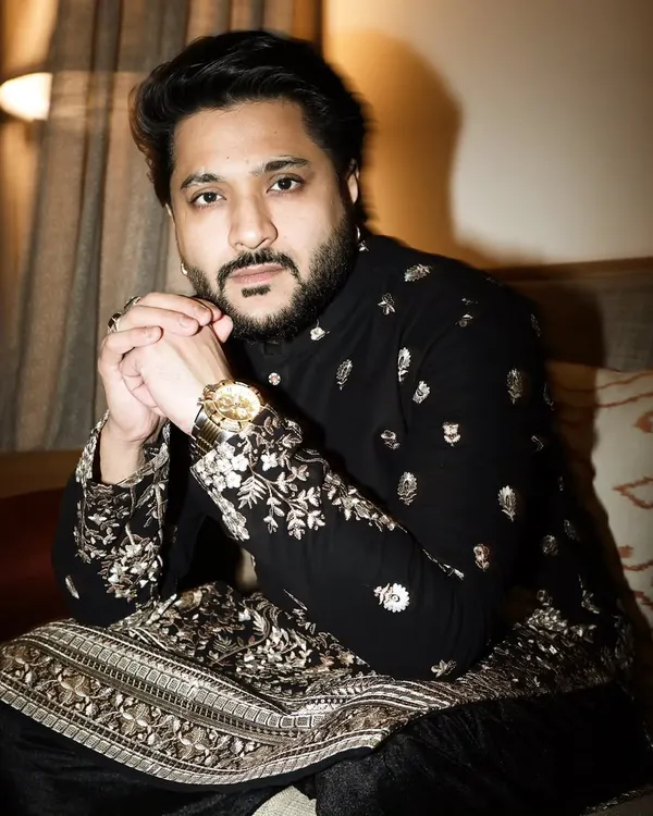 'Sadgi To Hamari Zara Dekhiye'. A portrait capturing the Sufi vibe in a beautifully embroidered kurta.