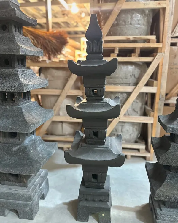 Bring a sacred and timeless Balinese charm to your garden with our GRC pagodas. These multi-tiered structures are inspired by Japanese and Chinese architecture and are a key element in creating a Zen garden.