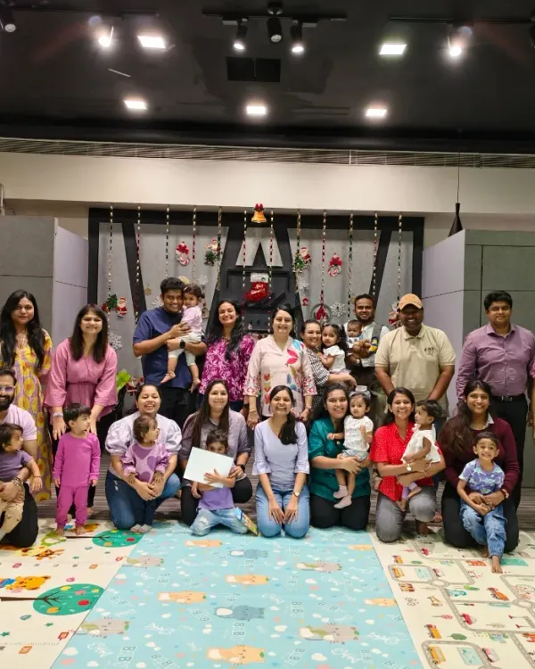 Our happy music family at the end of the Flute semester. It's a joy to see all the smiling faces of parents and their little angels after our time together.