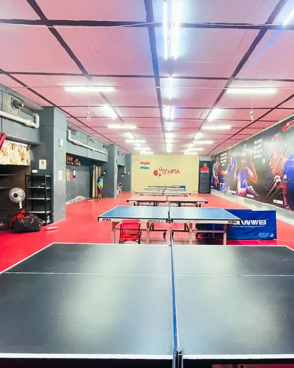 A view from behind the table. You can see the full length of our academy, with plenty of space for multi-table play and coaching sessions.