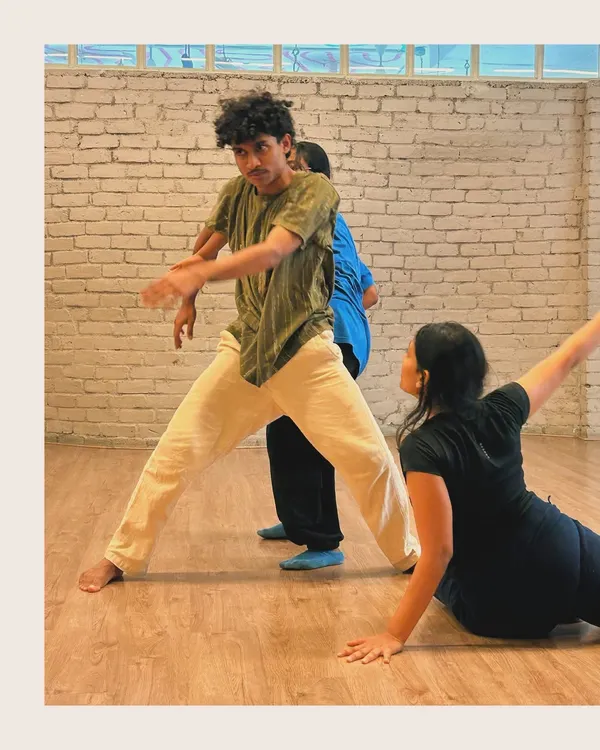 Raw, unfiltered, and unscripted. Here, students dive into an improvisation exercise, trusting their bodies, instincts, and breath to guide them.