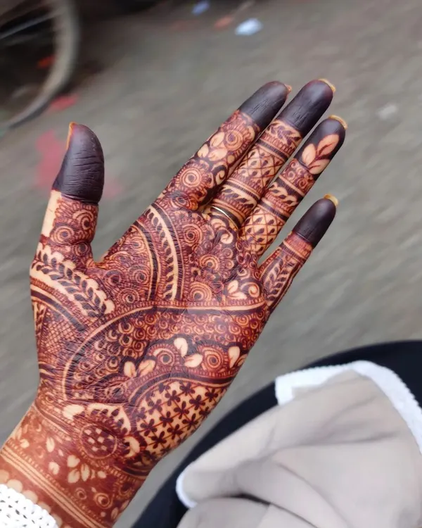This is the beautiful, dark maroon stain you can achieve with my organic henna cones. This picture was taken 48 hours after the paste was removed, showing the fully developed, rich color that my special blend is known for.