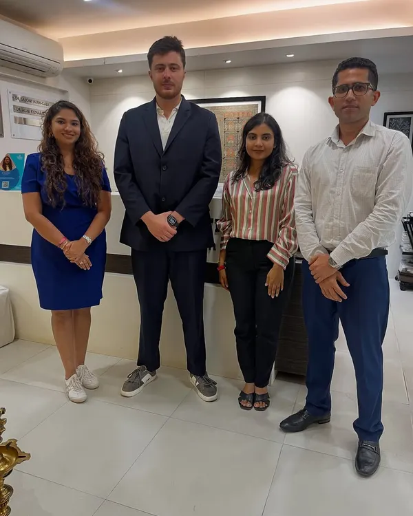 I believe in being a lifelong student. Here I am with my colleagues after a training session on advanced Aptos thread lift techniques with the renowned international plastic surgeon, Dr. Nodo Mdivani.