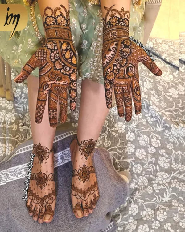 A complete bridal look includes both hands and feet. Here is an example of a beautiful and intricate design for the feet, matching the elegance of the hand mehndi.