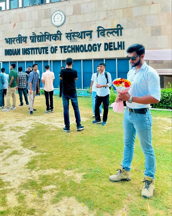 It was an honor to be invited as a judge for an art competition at IIT Delhi's annual fest.