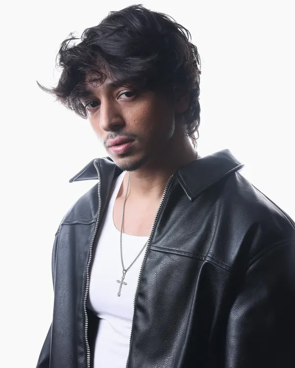 A look from my 2025 press kit shoot. Clean, focused, and ready for what's next.