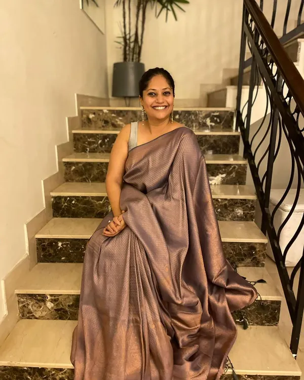 Kicking off the festive season in one of my favorite sarees. There's nothing like dressing up and spending time with friends who feel like family.