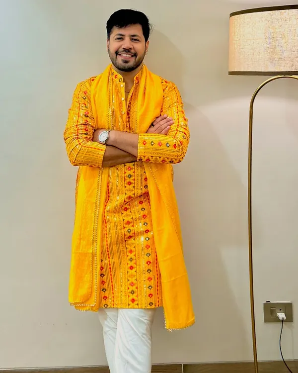My Day 7 Navratri look. A vibrant yellow kurta that's ethnic on the outside but full of energy on the inside. Standing tall and ready for the stage.