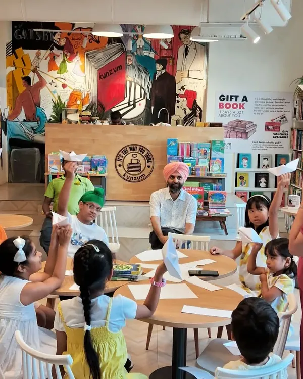Our paper planes are ready for takeoff! This origami session, part of our Peter Pan themed day, was a huge hit, letting kids craft and decorate their own high-flying creations.
