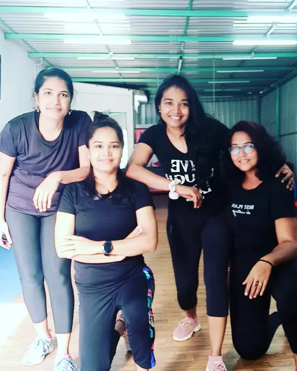 Hello ladies. This is what it’s all about. Finding encouragement and motivation together to start and stick with your fitness journey, especially during the busy 30s and 40s.