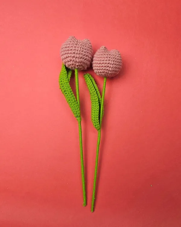 A new and charming addition to our hampers. These handcrafted crochet tulips add a touch of everlasting beauty and are a unique alternative to fresh flowers.