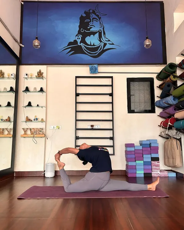 Aum Namah Shivaya. A deep backbend in Hanumanasana (splits), offered in reverence at my studio. This pose opens the heart and the hips profoundly.