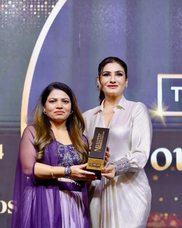 A proud moment for us, receiving the Best Beauty Academy Award from the celebrated actress Raveena Tandon. This is our 5th consecutive win, a symbol of our consistent quality.