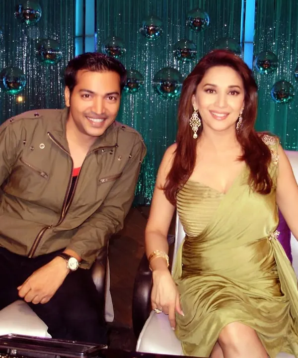 A wonderful throwback moment with the dancing queen herself, Madhuri Dixit, on the set of Jhalak Dikhhla Jaa. Being around such legends has deeply influenced my passion for dance.
