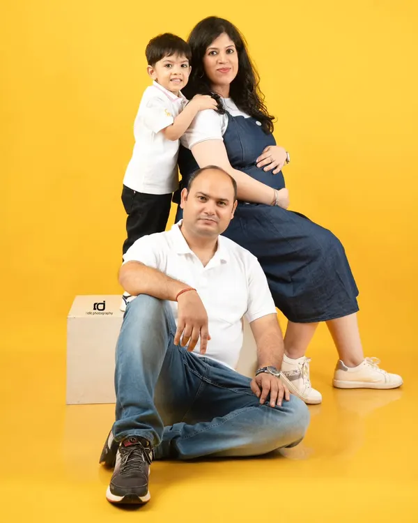 A beautiful family portrait, with the big brother-to-be getting a special hug. I always make sure the older sibling feels like a star during our family maternity sessions.
