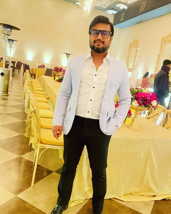 On-site after a successful sangeet event in Chattarpur, Delhi. My services include choreography, bride and groom entries, background dancers, and special effects.