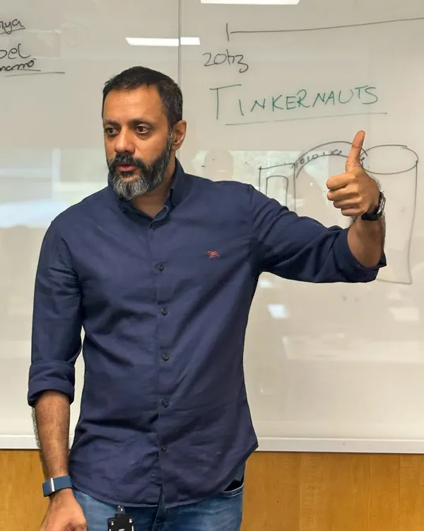 I was thrilled to join Yahoo India’s “Bring Your Kids to Work Day.” It was amazing to see nearly 60 curious minds get hands-on with our DIY kits and even participate in a parent-child tinkering session.
