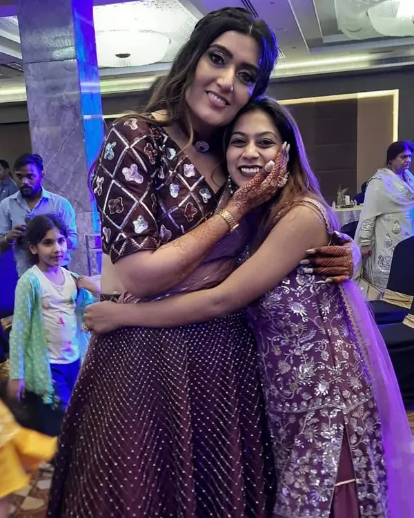 A cherished moment with actress Shireen Mirza during her wedding festivities. It was an honor to choreograph for her and her family, and we loved being a part of her special day.