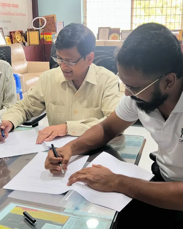 A landmark moment for HITYOGA, signing the Memorandum of Understanding (MOU) with S-VYASA University. This formalizes our collaboration for the Aerial Yoga Teacher Training Certification.