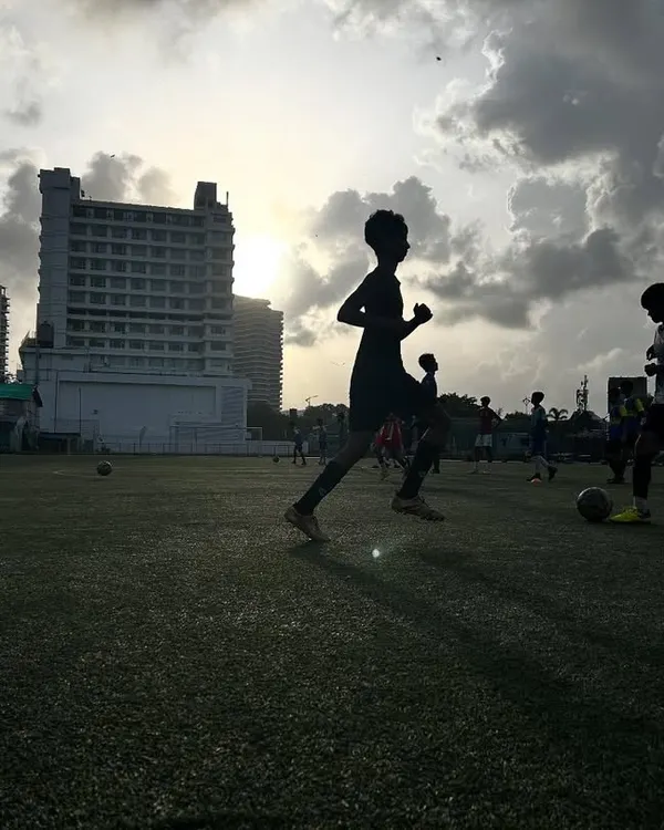 "Everyone in life has problems. Football just turns out to be the cheapest therapy." A silhouette of our players against the evening sky.