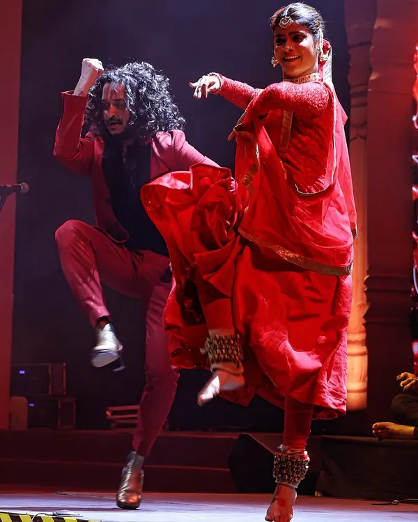 A powerful moment of synchronization with Kathak exponent Nidhi Prabhu. Our movements, though from different worlds, find a common language in rhythm and passion.