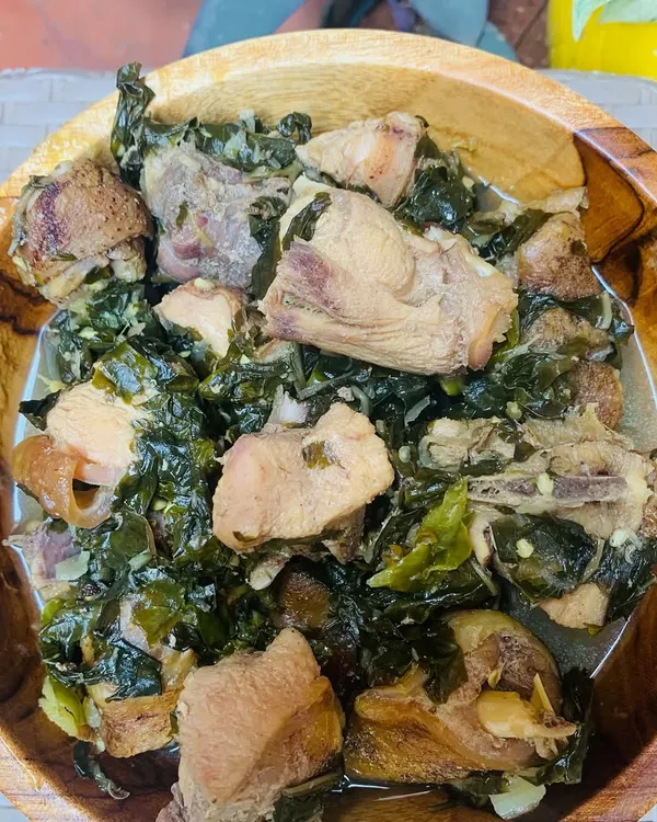 This is my chicken curry cooked with dried yam leaf, which we call 'taru leaf', and bamboo shoot. It gives the curry a very unique and traditional flavor.