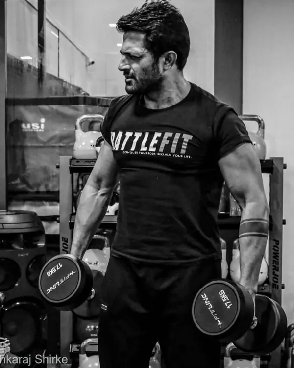 I train people to be strong, not just look strong. My focus is on building a body that’s capable, resilient, and ready for whatever life throws at you. Performance comes first, always.