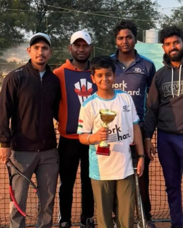 This is what our training ecosystem is all about. We are incredibly proud of Ekam Mohindra, who journeyed through our Beginners, Prodigy, and High Performance programs to qualify for his first U-12 Nationals. This photo with his coaches showcases the step-by-step growth and dedicated guidance we provide to turn raw talent into national-level competitors.