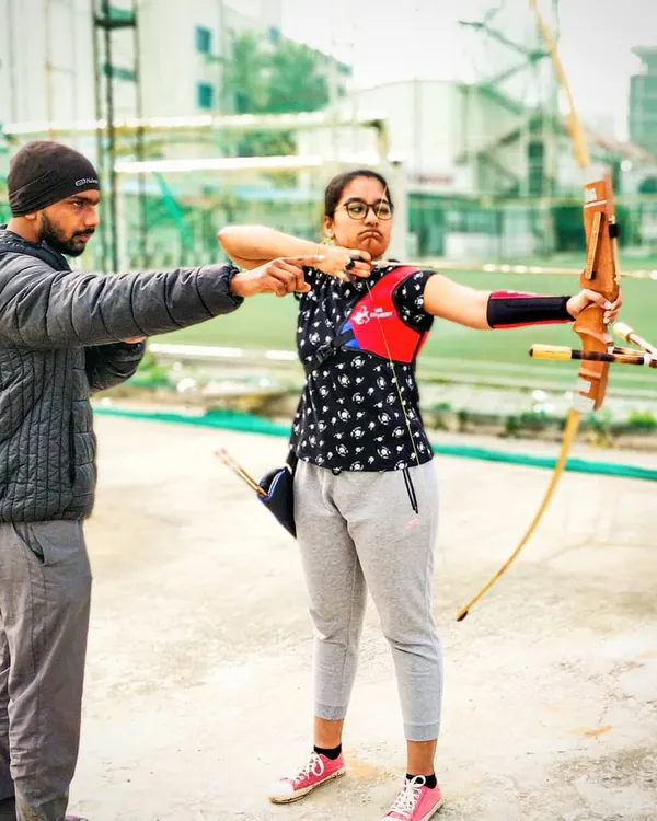 We believe in hands-on coaching. I’ll be right there with you, helping you correct your form and build your confidence from the very first shot.