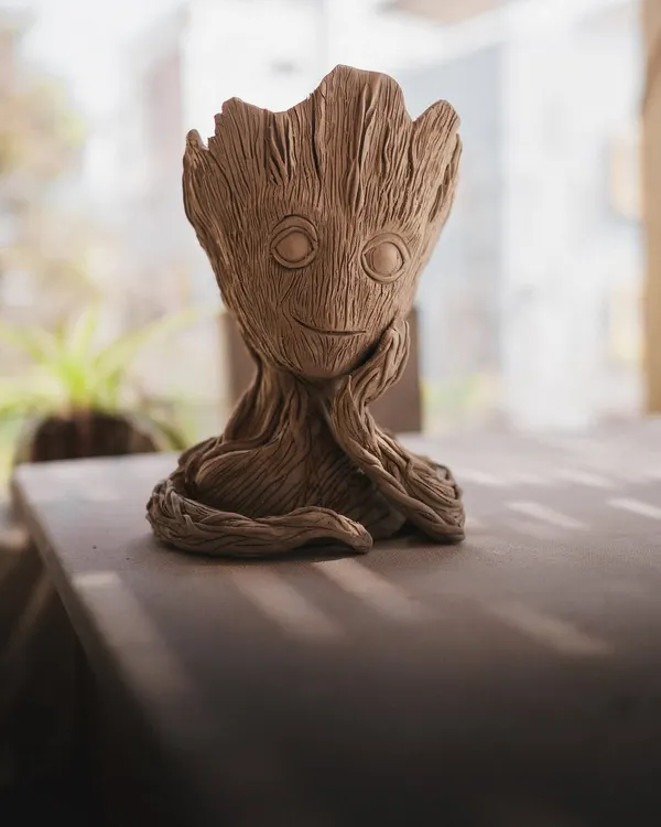 I have always wanted to hand-build Groot, and with some guidance, I finally did. Hand-building opens up endless possibilities for creativity, letting you sculpt any shape you can imagine.