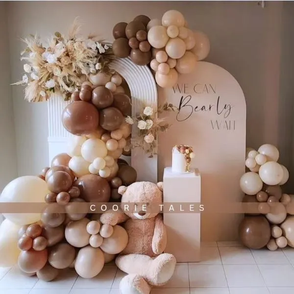 We can 'bear-ly' wait to celebrate your little one. Our popular teddy bear baby shower theme uses a warm, neutral color palette and soft textures to create a cozy and chic atmosphere for welcoming a new arrival.
