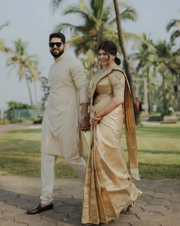 Here is a beautiful Maharashtrian bride enjoying her special day, looking absolutely radiant. I pre-pleated her golden silk saree so it would drape perfectly and stay comfortable while walking, ensuring she looked flawless in every photo.
