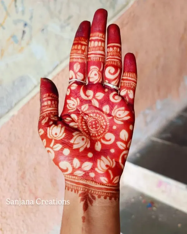 This is the result of pure, natural henna and proper aftercare. Look at that stunning, deep red stain. This is the color every bride dreams of.