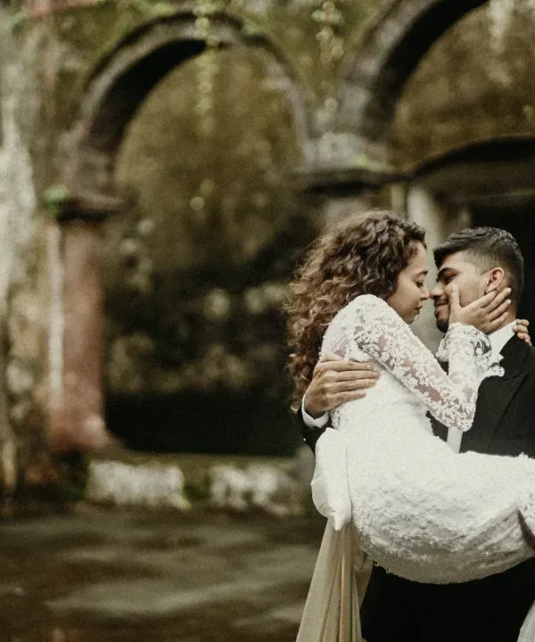 An intimate embrace amidst the beautiful ruins of a historic location. I use settings like these to create a timeless, romantic feel for your couple portraits.