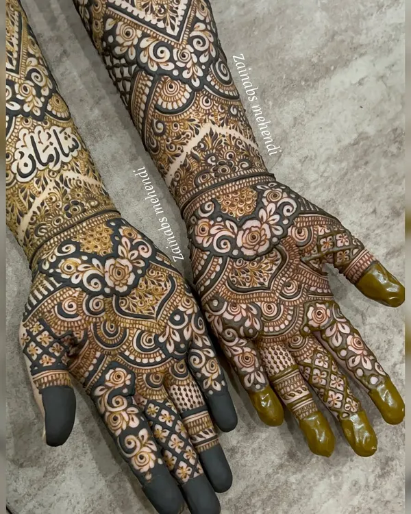 This is the kind of full bridal henna I love to create. This design for bride Tasmiya features a beautiful blend of traditional patterns, delicate floral work, and the groom's name hidden in elegant Urdu calligraphy.