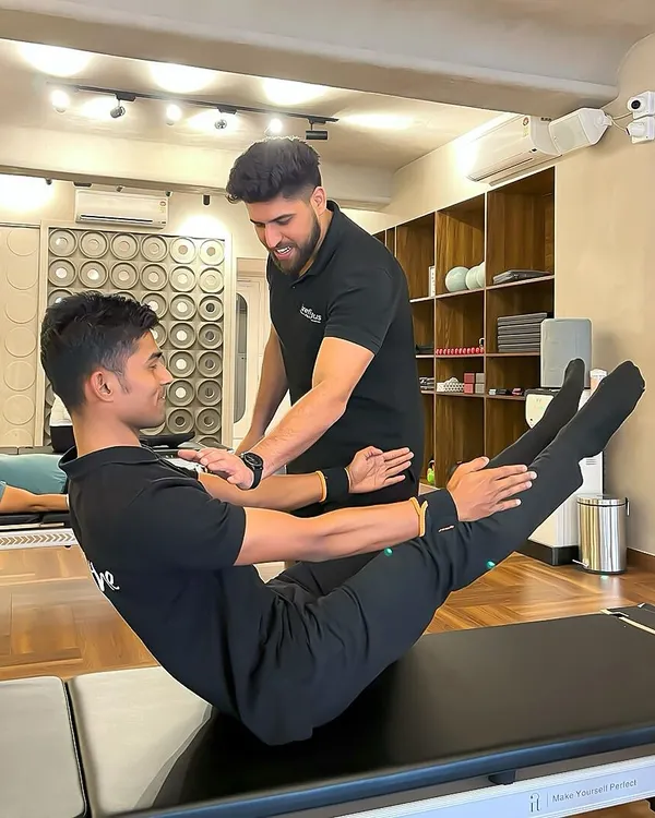 Great instructors are built through knowledge and passion. Our lead instructor guides our team to deliver smarter and safer sessions for you.