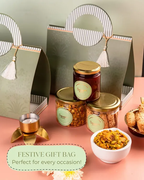 This festive gift bag is perfect for every occasion. It’s filled with handcrafted goodness, including my signature chutneys and savoury snacks, making it a thoughtful gesture for any milestone or festival.