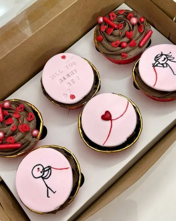 "Will you marry me?" These proposal cupcakes are the sweetest way to pop the question.