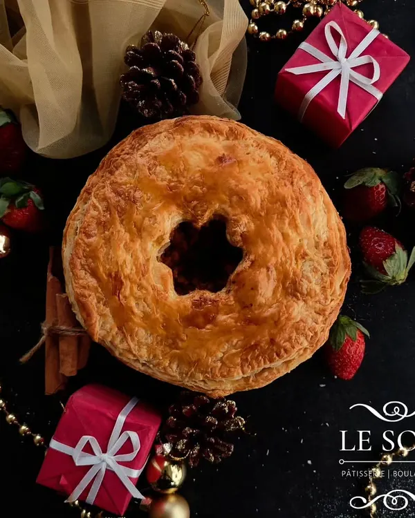 My festive Mince Pie is a savory delight, perfect for Christmas. It features a seasoned chicken or mushroom mince encased in a flaky, buttery puff pastry that I make entirely from scratch.